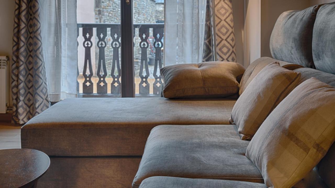 Saplan Real Estate Irissa Apartment Les Bagian luar foto